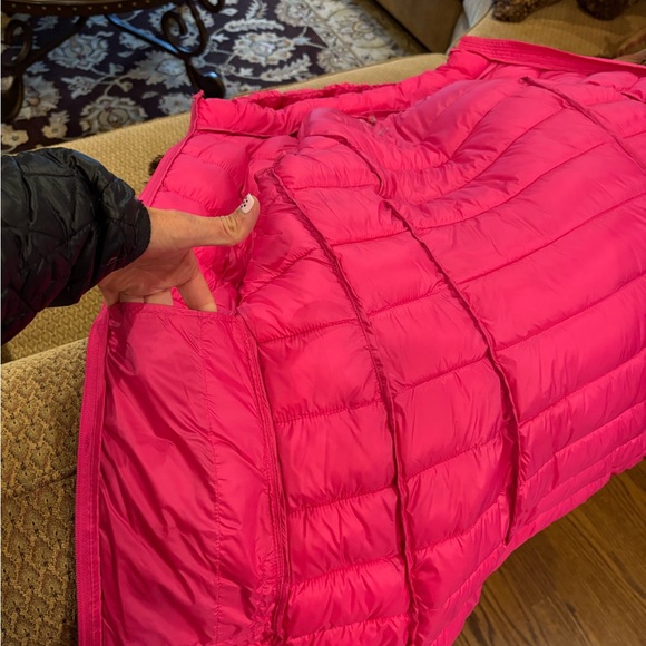 Calvin Klein Packable Lightweight Puffer Coat - Size Large - Picture 9 of 10